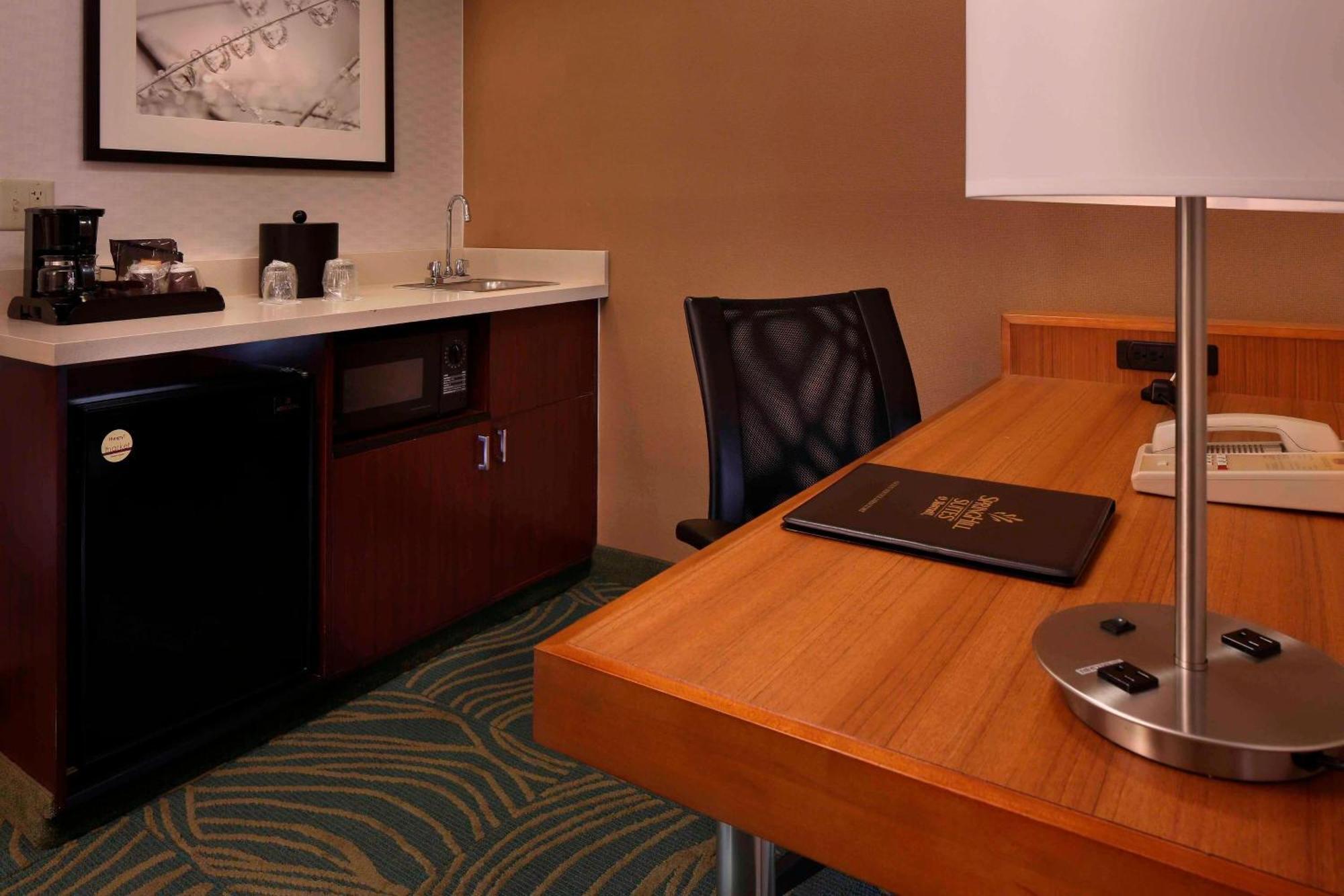 Springhill Suites By Marriott Waterford / Mystic Нью-Лондон Екстер'єр фото