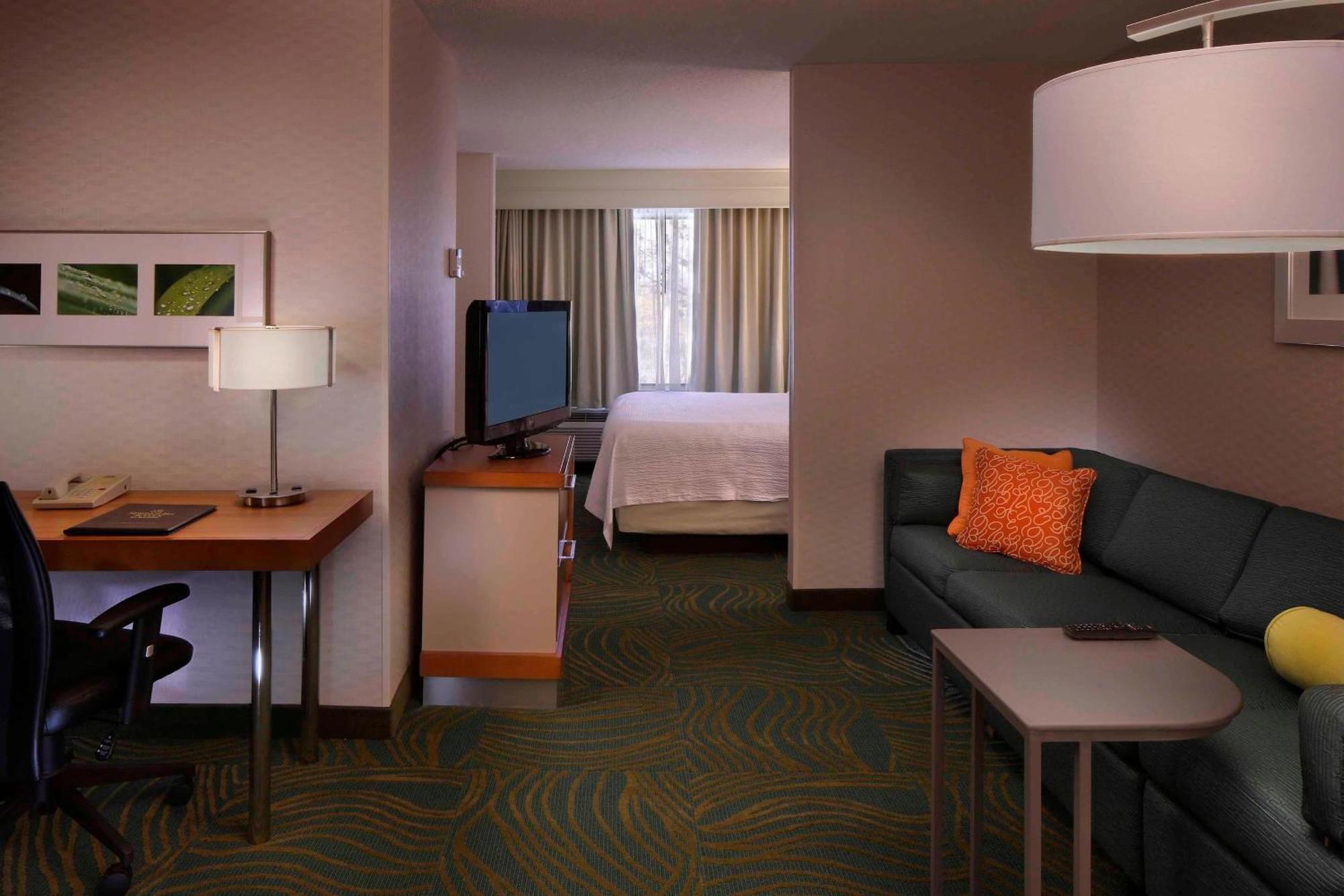 Springhill Suites By Marriott Waterford / Mystic Нью-Лондон Екстер'єр фото